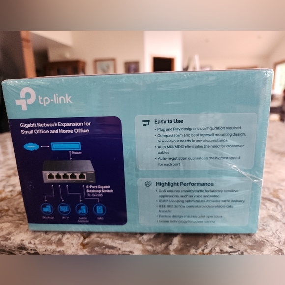 NEW tp-link 5-Port Gigabit Ethernet Desktop Switch TL-SG105 w/AC, Unopened Box - Picture 4 of 5
